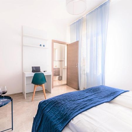 Hostly - Colorhome Pisa Midtown - Unique 3 Rooms With 3 Private Bathrooms Buitenkant foto