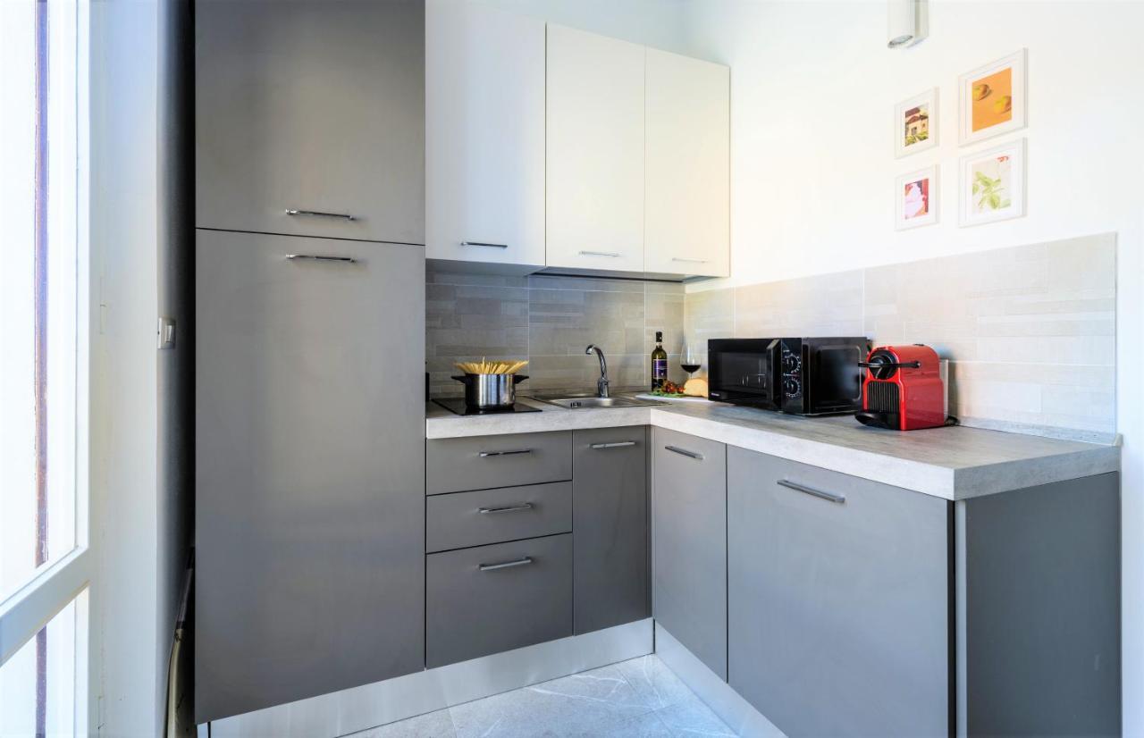 Hostly - Colorhome Pisa Midtown - Unique 3 Rooms With 3 Private Bathrooms Buitenkant foto
