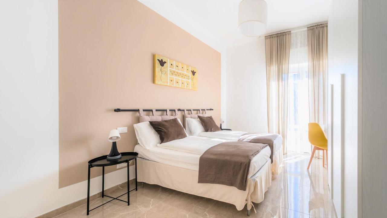 Hostly - Colorhome Pisa Midtown - Unique 3 Rooms With 3 Private Bathrooms Buitenkant foto
