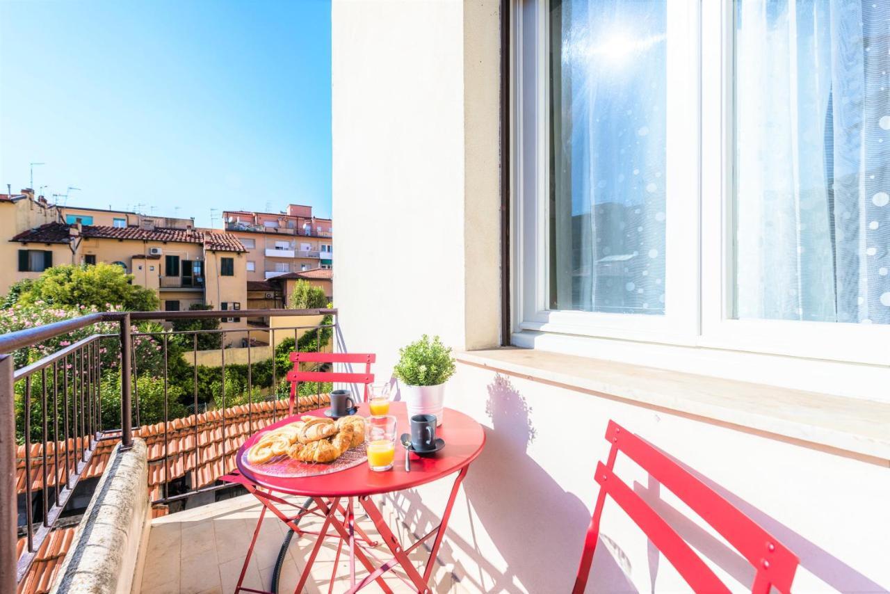 Hostly - Colorhome Pisa Midtown - Unique 3 Rooms With 3 Private Bathrooms Buitenkant foto