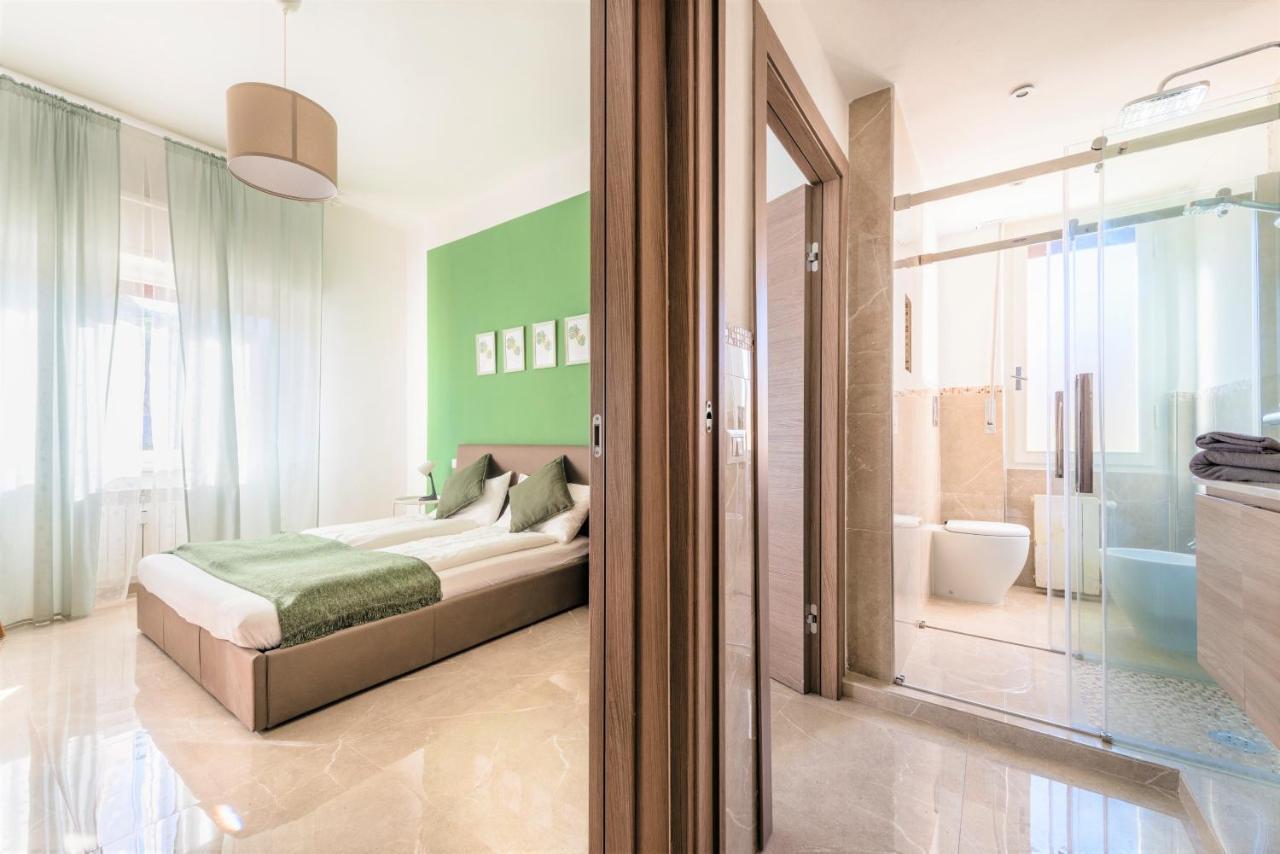 Hostly - Colorhome Pisa Midtown - Unique 3 Rooms With 3 Private Bathrooms Buitenkant foto