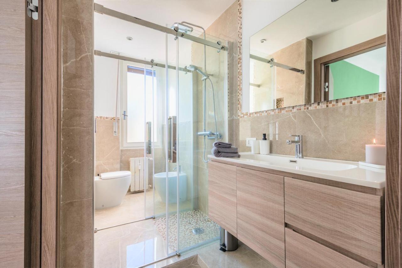 Hostly - Colorhome Pisa Midtown - Unique 3 Rooms With 3 Private Bathrooms Buitenkant foto